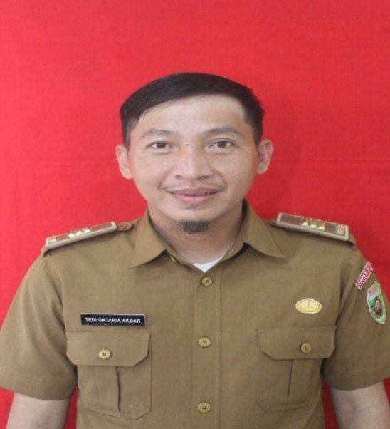 Tedi Oktaria Akbar, S.Pd.